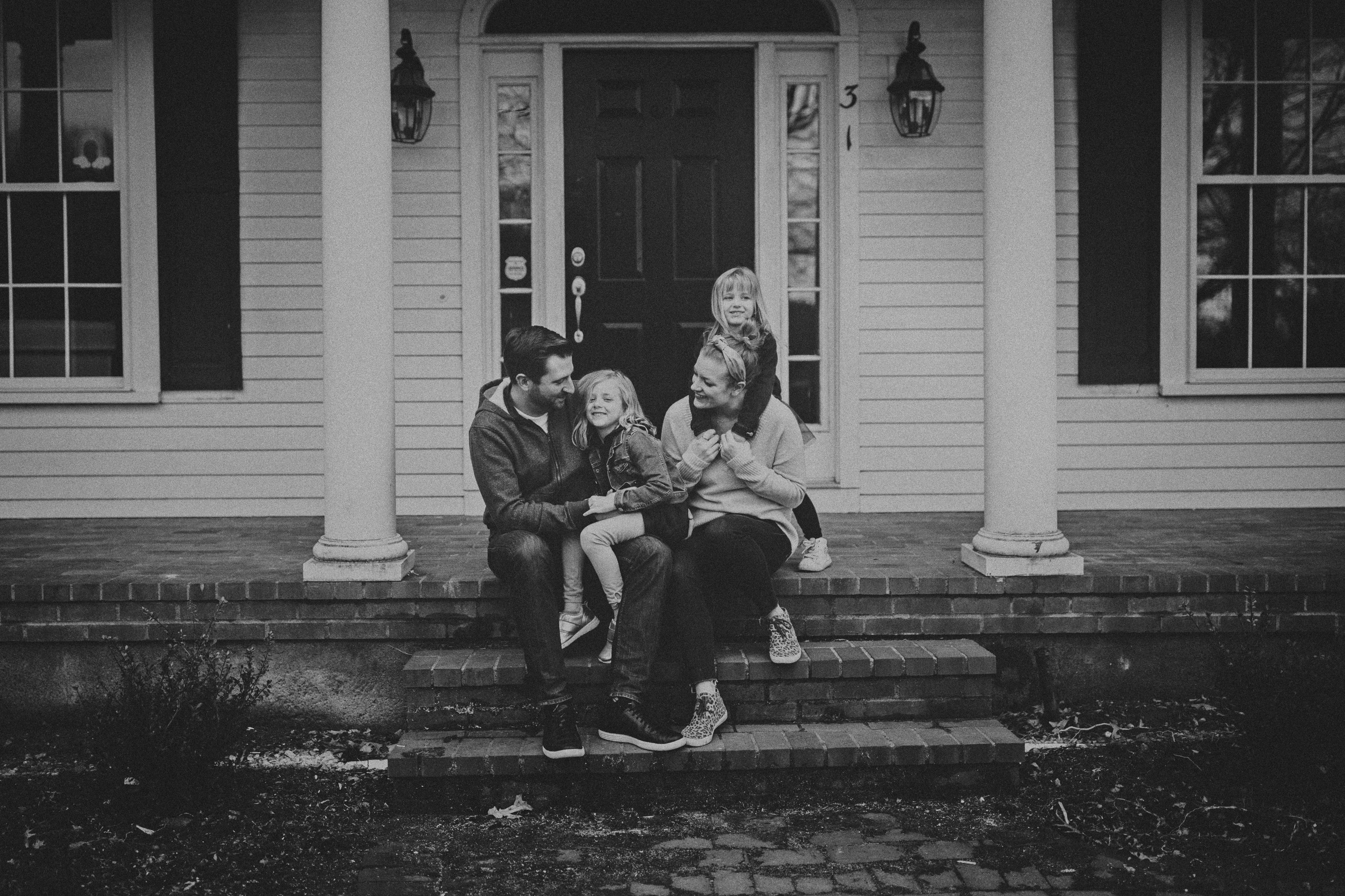 Jon and Megan Hanson and their children, of Medfield. (Photo courtesy of Jessica Miller Photography)